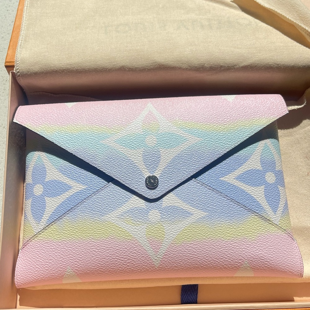 LV Clutch
